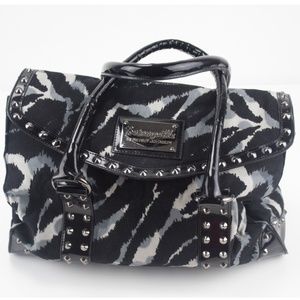 BETSEYVILLE BY BETSEY JOHNSON WEEKENDER